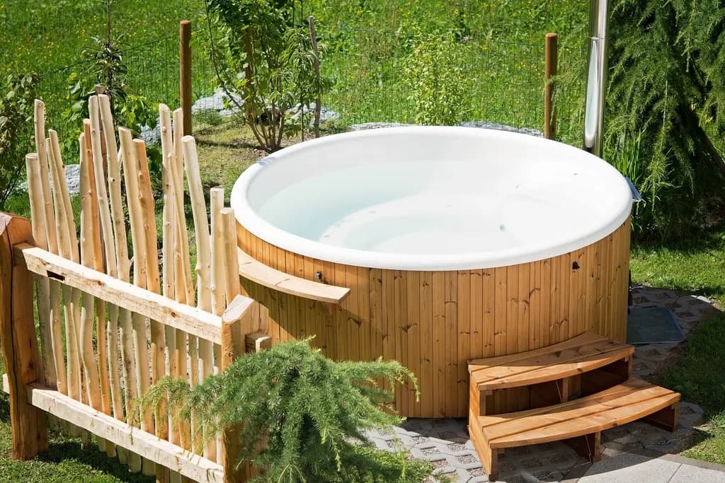 Warm water and low light in the jacuzzi room